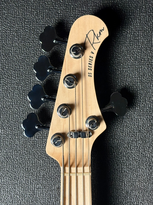 DS Series Bass