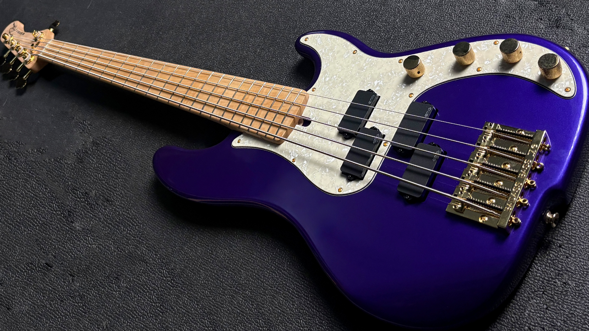 RKM DS Series Bass
