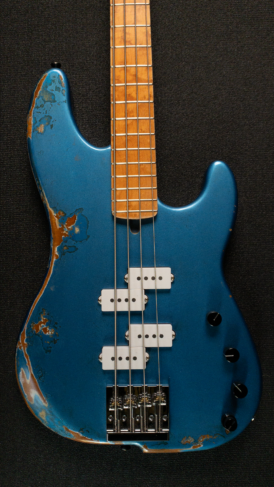 Janek Bass 1