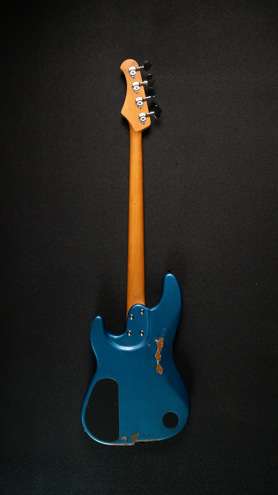 Janek Bass 1