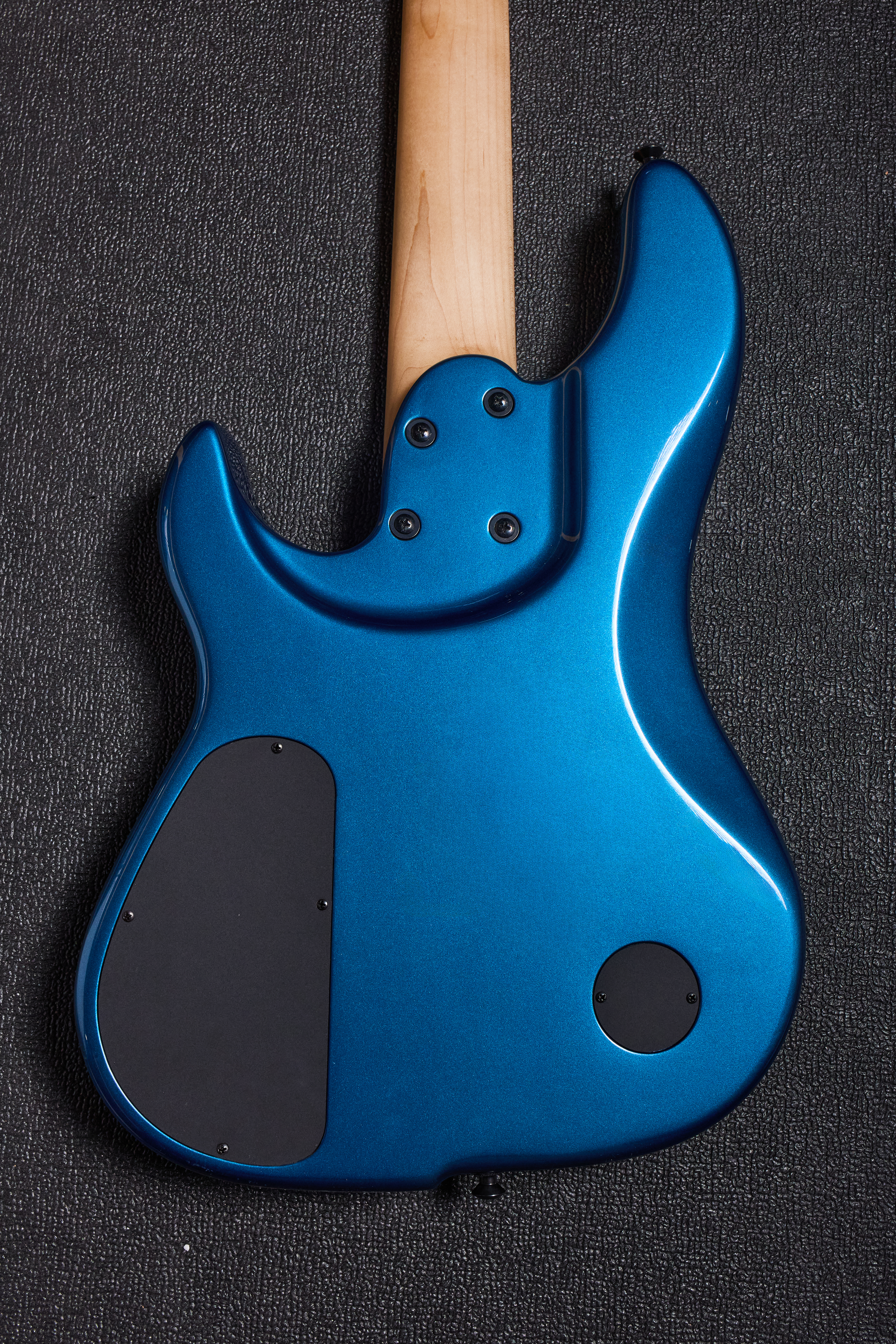 Janek Bass 2